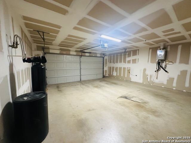 Listing photo id 30 for 10218 Relic Oaks