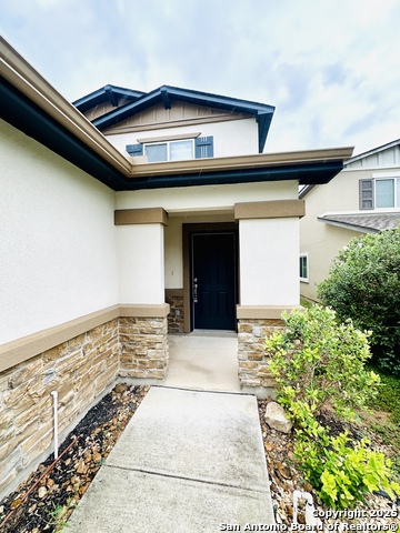 Listing photo id 2 for 10218 Relic Oaks