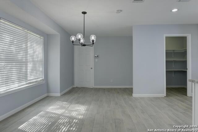 Image 6 of 26 For 5783 Larkdale