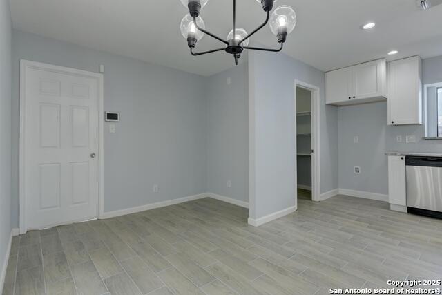 Image 7 of 26 For 5783 Larkdale