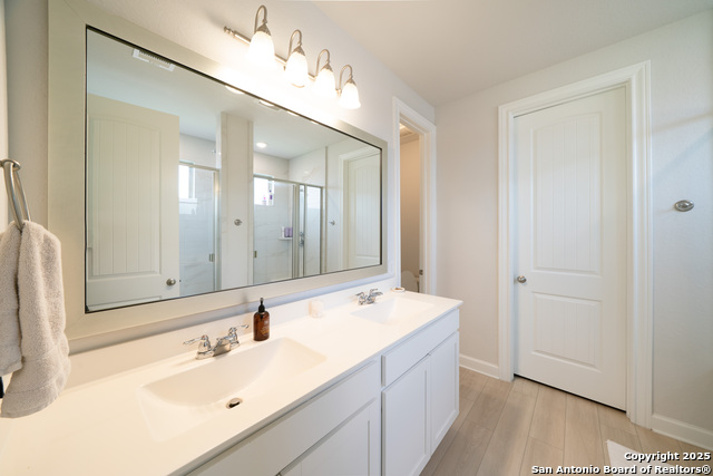 Image 17 of 27 For 7827 Cypress