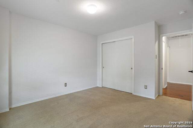 Image 11 of 26 For 9118 Meadow Springs