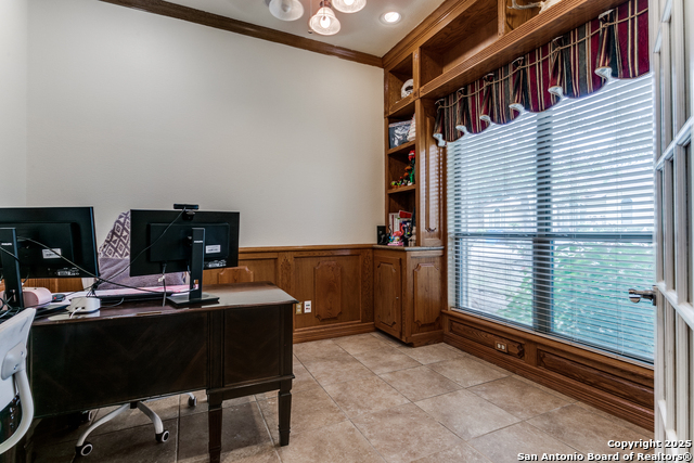 Image 9 of 25 For 18406 Emerald Forest Dr.