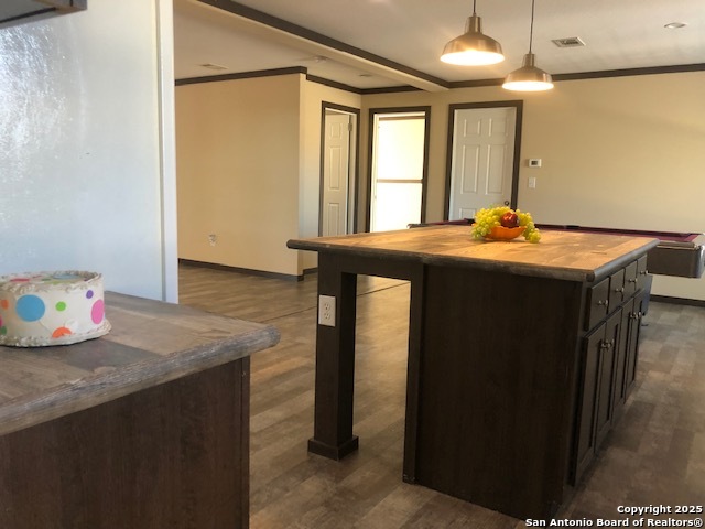 Image 4 of 17 For 833 Cimarron