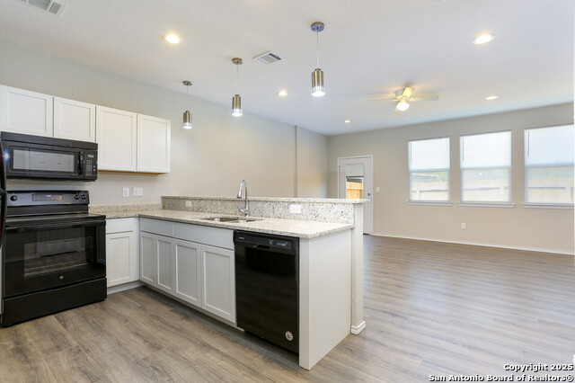 Image 9 of 17 For 6922 Crestway Rd