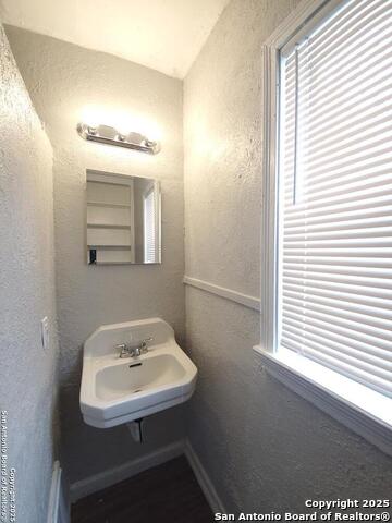 Image 10 of 24 For 713 Fair