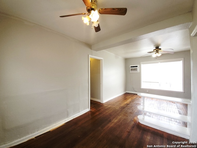 Image 17 of 24 For 713 Fair