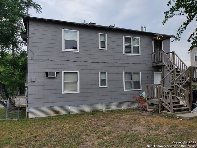 Image 2 of 24 For 713 Fair