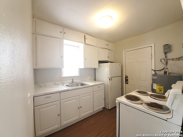 Image 20 of 24 For 713 Fair