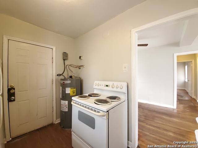 Image 23 of 24 For 713 Fair