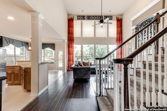 Listing photo id 8 for 18739 Castellani