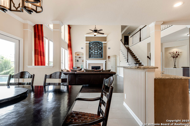 Listing photo id 17 for 18739 Castellani
