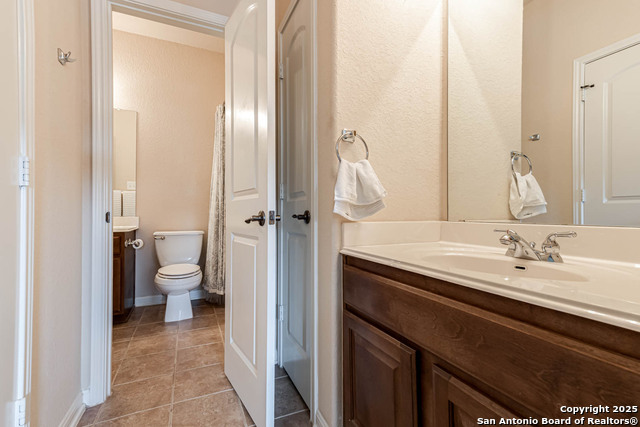 Listing photo id 27 for 18739 Castellani