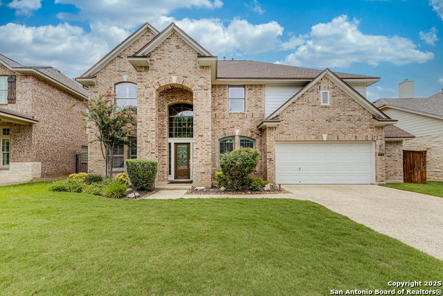 Listing photo id 1 for 18739 Castellani