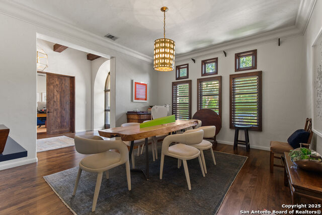 Listing photo id 14 for 311 Elizabeth