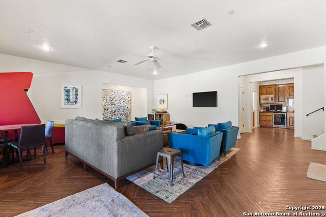 Listing photo id 26 for 311 Elizabeth