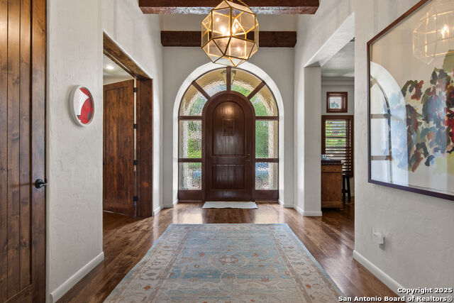 Listing photo id 3 for 311 Elizabeth