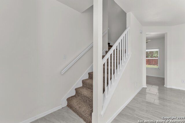 Image 11 of 36 For 11319 Enclave