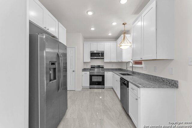 Image 13 of 36 For 11319 Enclave