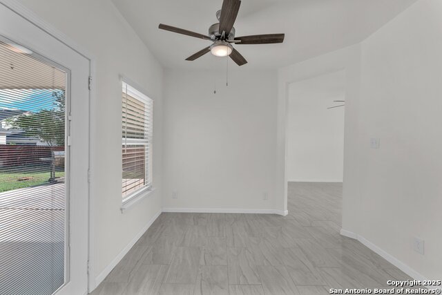 Image 15 of 36 For 11319 Enclave