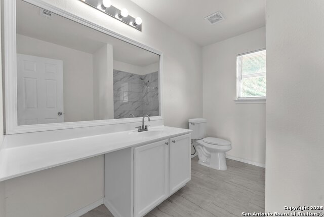 Image 24 of 36 For 11319 Enclave