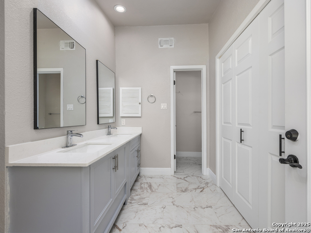 Image 13 of 25 For 4905 Tiffany Ln