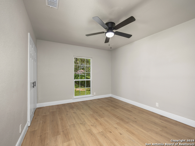 Image 15 of 25 For 4905 Tiffany Ln