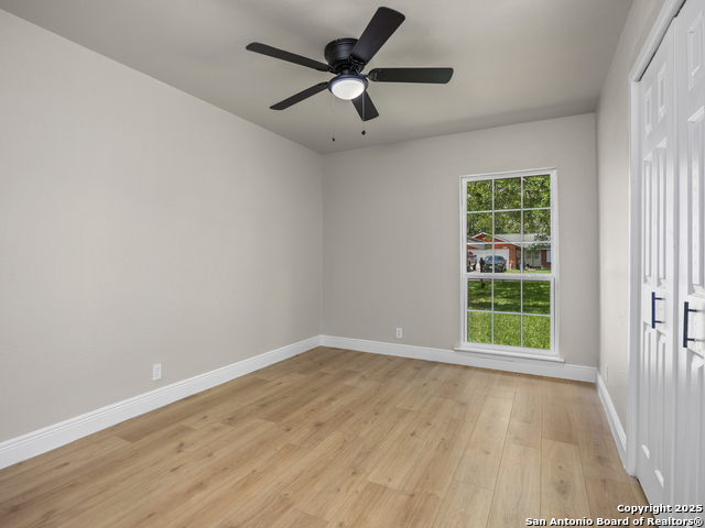 Image 18 of 25 For 4905 Tiffany Ln