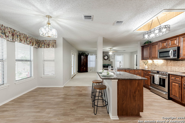 Image 17 of 39 For 2830 Redriver