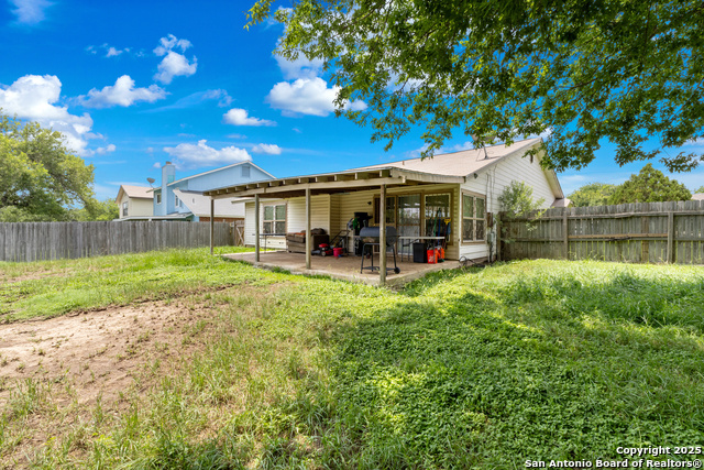 Listing photo id 9 for 7106 Gulf Shore