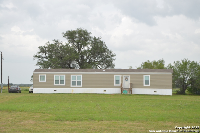 Details for 2566 County Road 2615, Devine, TX 78016