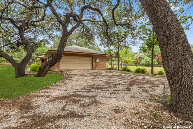 Listing photo id 21 for 6674 Pembroke Rd