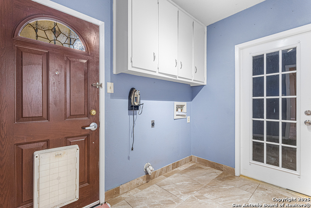 Listing photo id 23 for 6674 Pembroke Rd