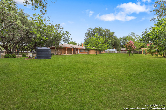 Listing photo id 25 for 6674 Pembroke Rd