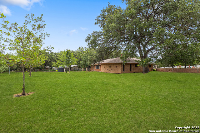 Listing photo id 26 for 6674 Pembroke Rd