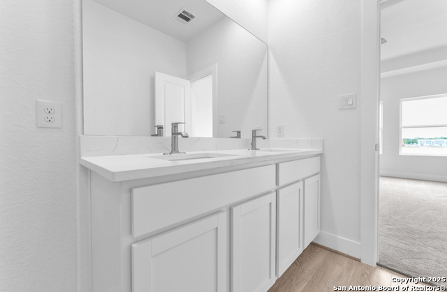Image 22 of 36 For 285 Medina Verde Dr