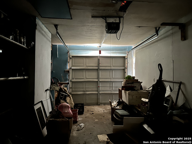 Image 24 of 28 For 5911 Thornwood