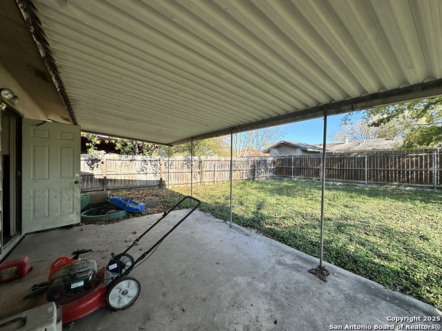 Image 27 of 28 For 5911 Thornwood