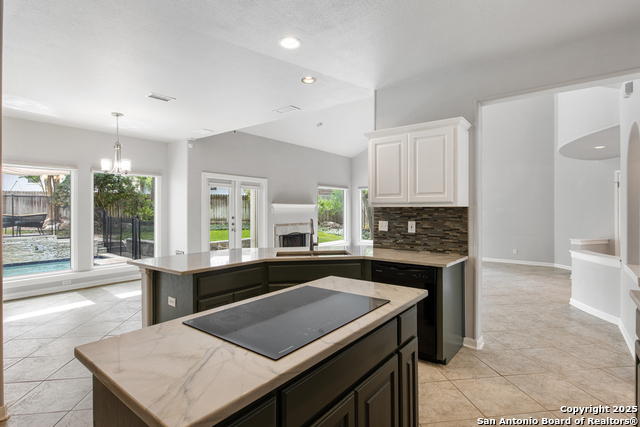 Image 20 of 43 For 15903 Lofty Heights