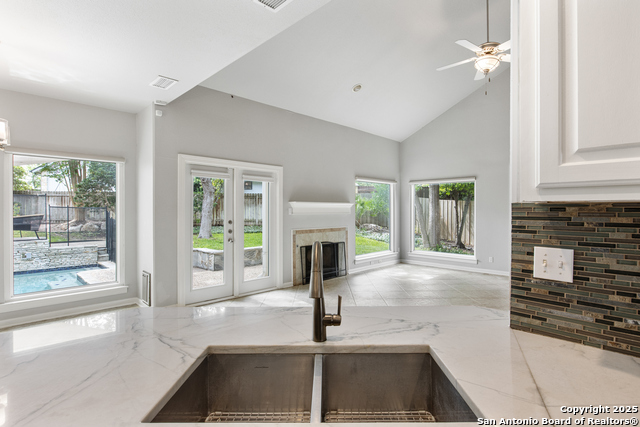Image 22 of 43 For 15903 Lofty Heights