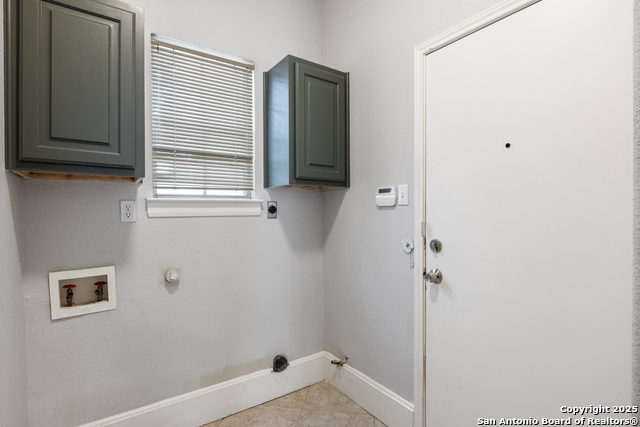 Image 23 of 43 For 15903 Lofty Heights