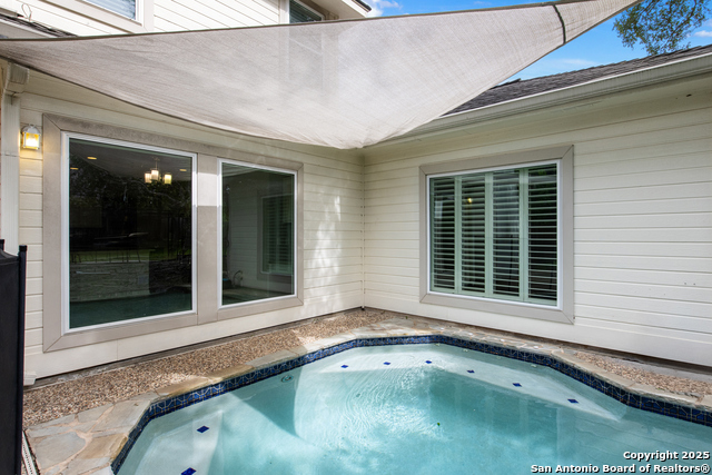 Image 31 of 43 For 15903 Lofty Heights