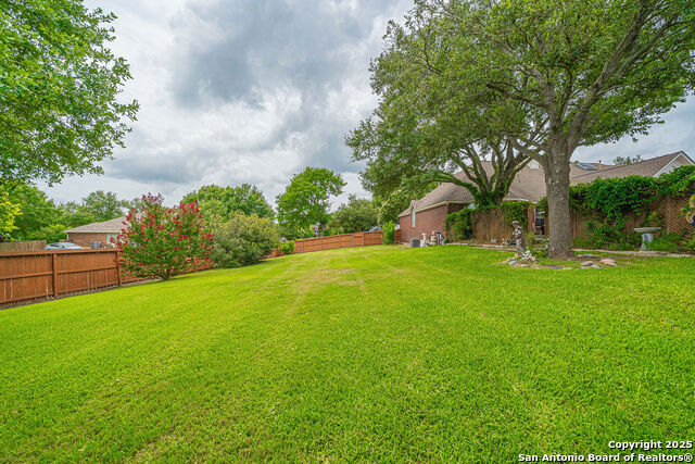 Listing photo id 20 for 26304 Tiffnilee