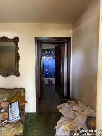 Listing photo id 2 for 3210 Mccrarey Dr