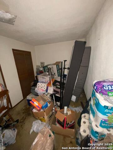 Listing photo id 4 for 3210 Mccrarey Dr