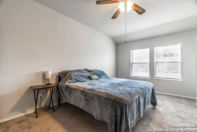 Listing photo id 16 for 2931 Daisy Meadow