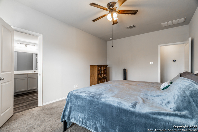 Listing photo id 17 for 2931 Daisy Meadow