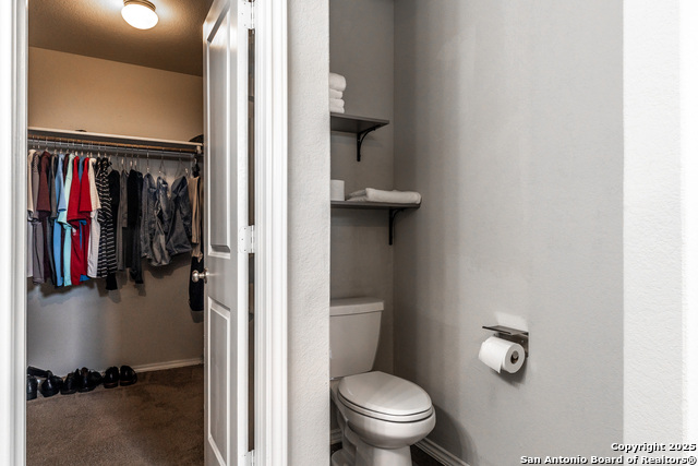 Listing photo id 20 for 2931 Daisy Meadow