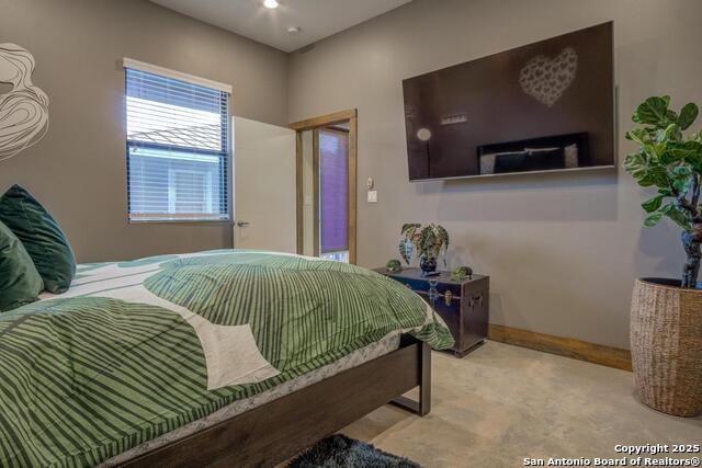 Image 17 of 30 For #203 1542 N. Alamo St