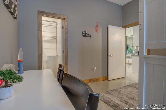 Image 20 of 30 For #203 1542 N. Alamo St